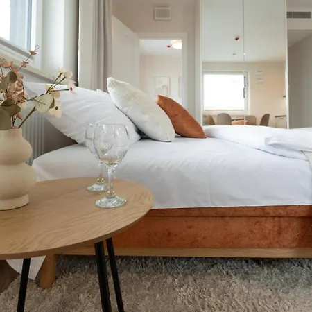 Orange Glow Terrace Ac Free Parking *