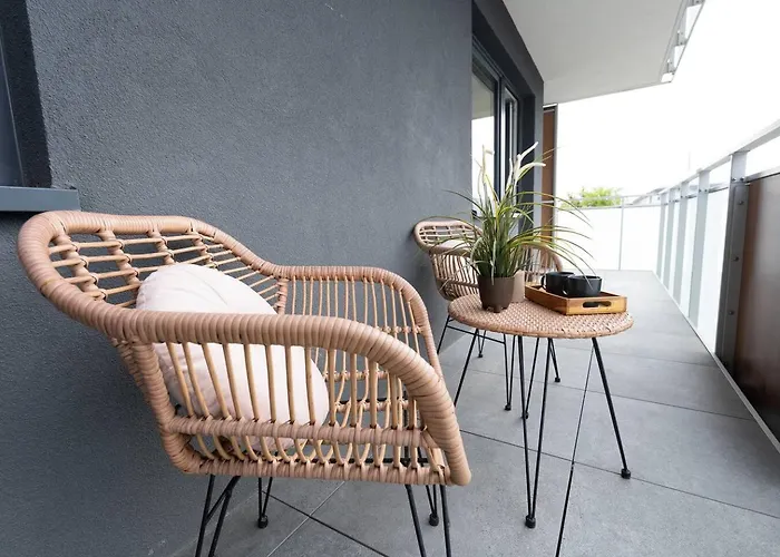 Orange Glow Terrace Ac Free Parking شقة وارسو