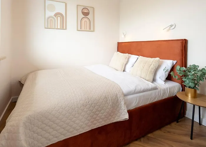 Orange Glow Terrace Ac Free Parking وارسو