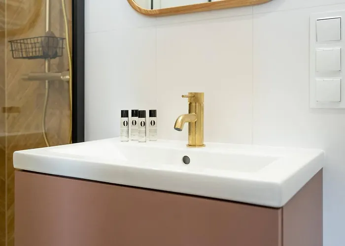 Orange Glow Terrace Ac Free Parking * وارسو